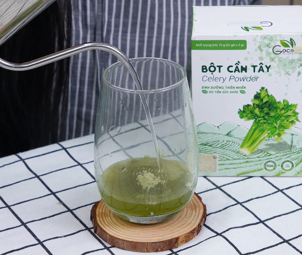 Too Busy to Eat Greens? Celery Powder Helps You Stay in Shape