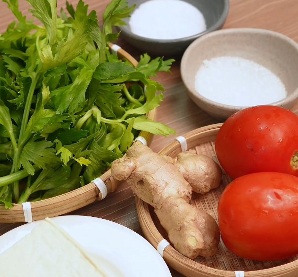 Let's Make a Refreshing and Easy Celery Soup