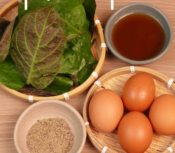 Delicious and Nutritious Perilla Leaf Omelet