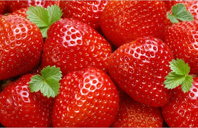 10 uses of strawberries for the health of the whole family