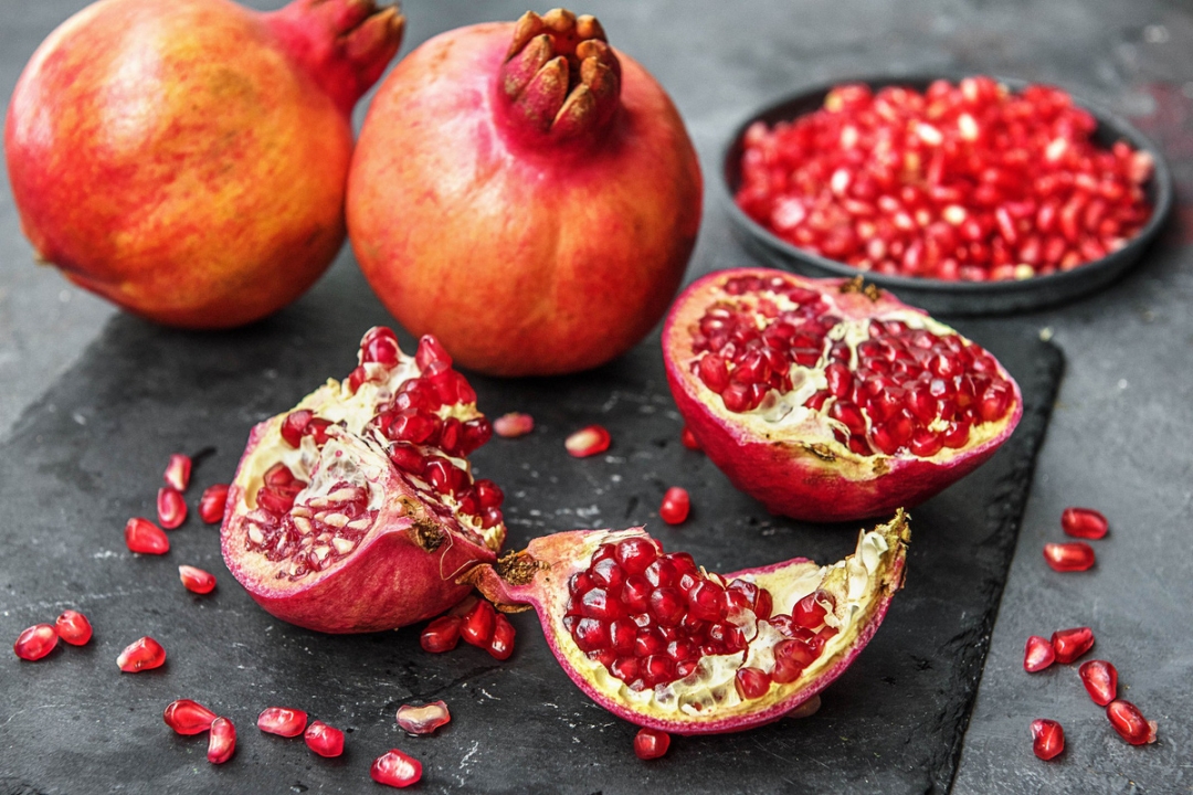 8 uses of red pomegranate you need to know