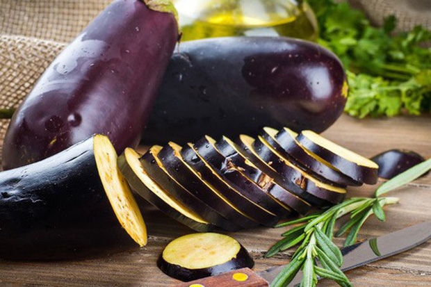 9 surprising benefits from eggplant
