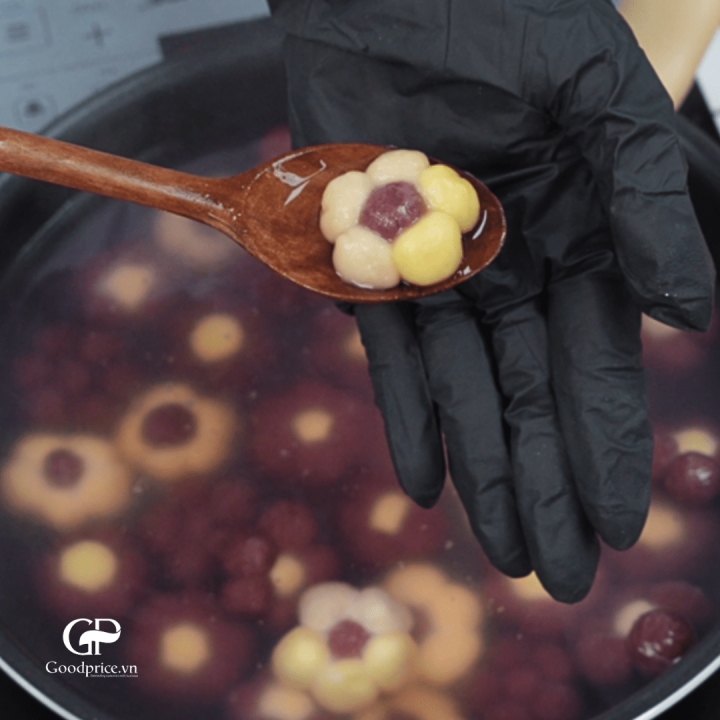 How to Make Soft & Chewy Purple Sweet Potato Tapioca Pearls for Cafés