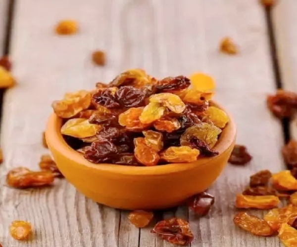 Tổng hợp những tác dụng của nho khô dành cho sức khoẻ