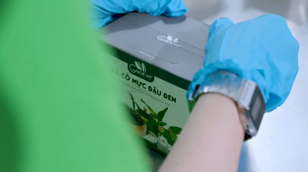 Step 5: Packaging to food safety standards, preservative-free and 100% pure.
